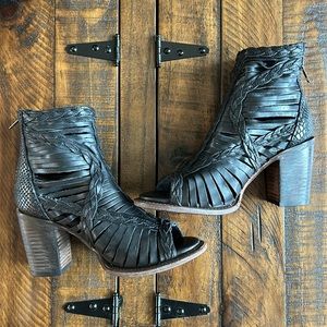 NWT Freebird Bela Black Leather Open Toe Booties | Size 8